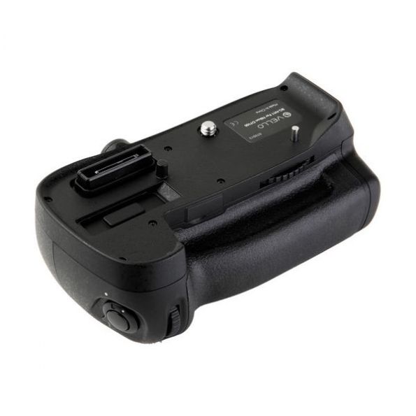 Precision BG-N11 Battery Grip for Nikon D7100 & D7200