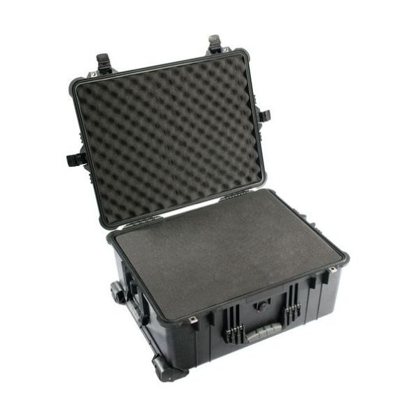 Pelican 1610 Case with Foam (Black)